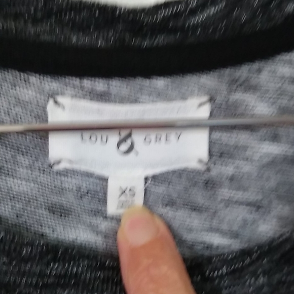 Lou & grey tunic top with pockets size xsm… - Picture 2 of 8